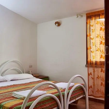 Mare E Monte Apartment *