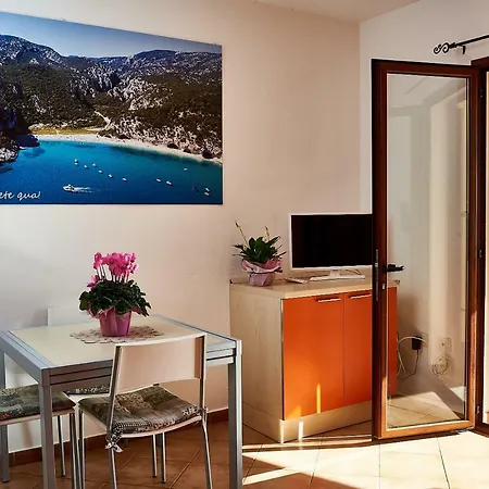 Mare E Monte Apartment