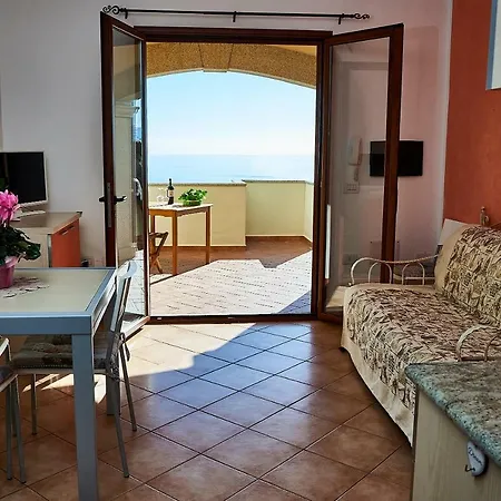Mare E Monte Apartment *